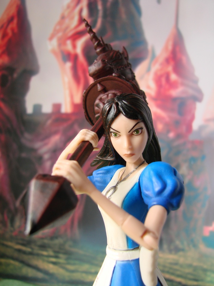 Madness Returns In New Alice Select Figure Photos